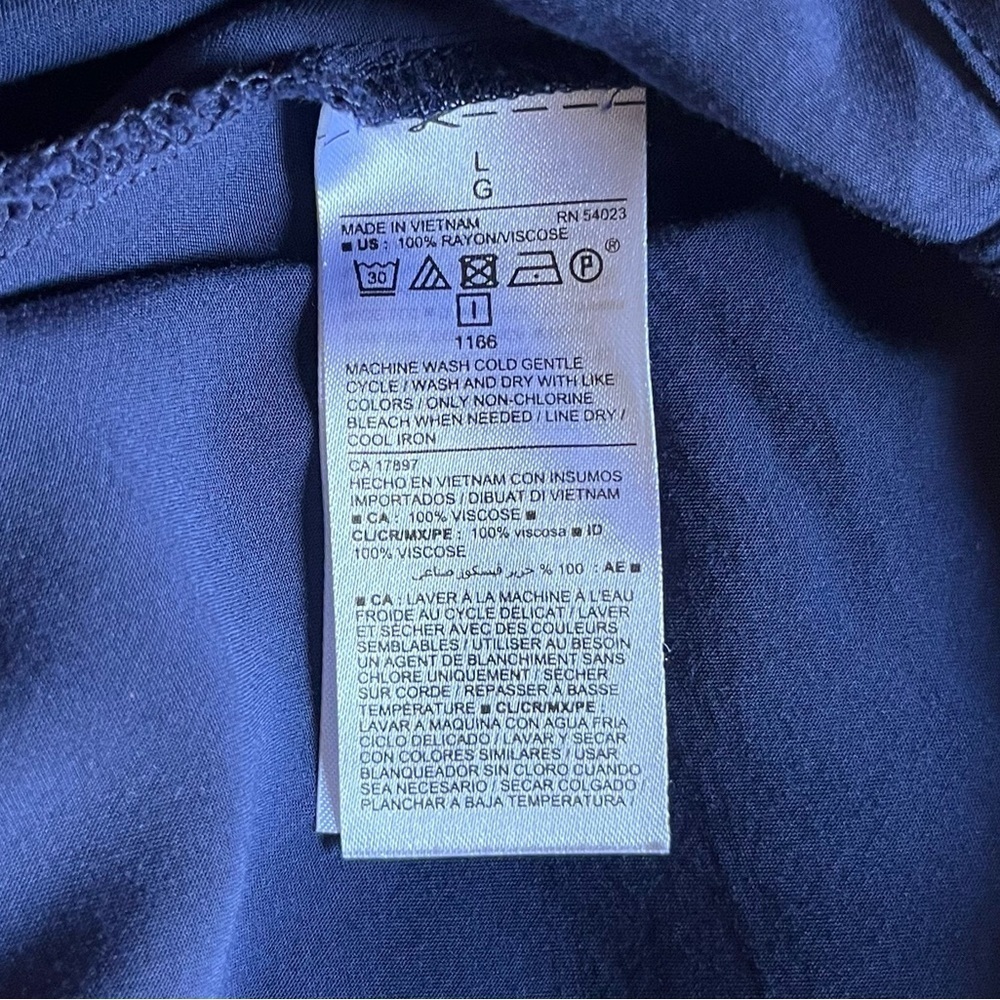 Old Navy Deep Blue Garment - Picture 7 of 8